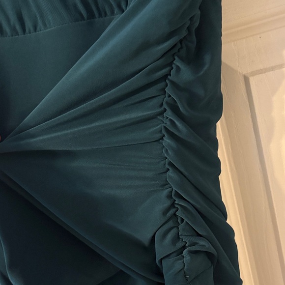 Elegant Teal Flattering Dress - Picture 4 of 4